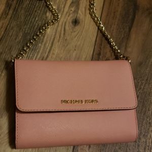 Micheal Kors crossbody purse wallet